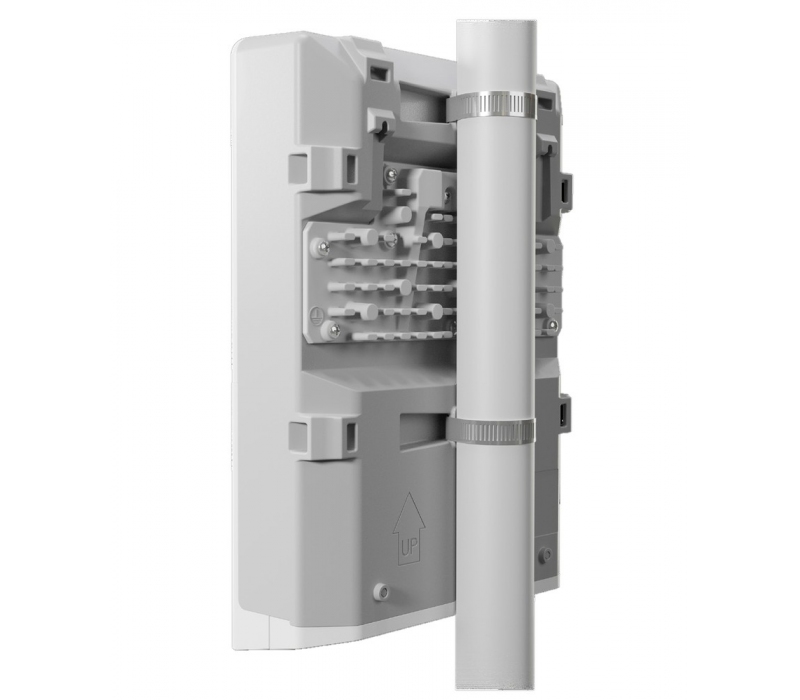 468260 Mikrotik Przełącznik 8xGbE 2 SFP+CSS610-1Gi-7R-2S+OUT 